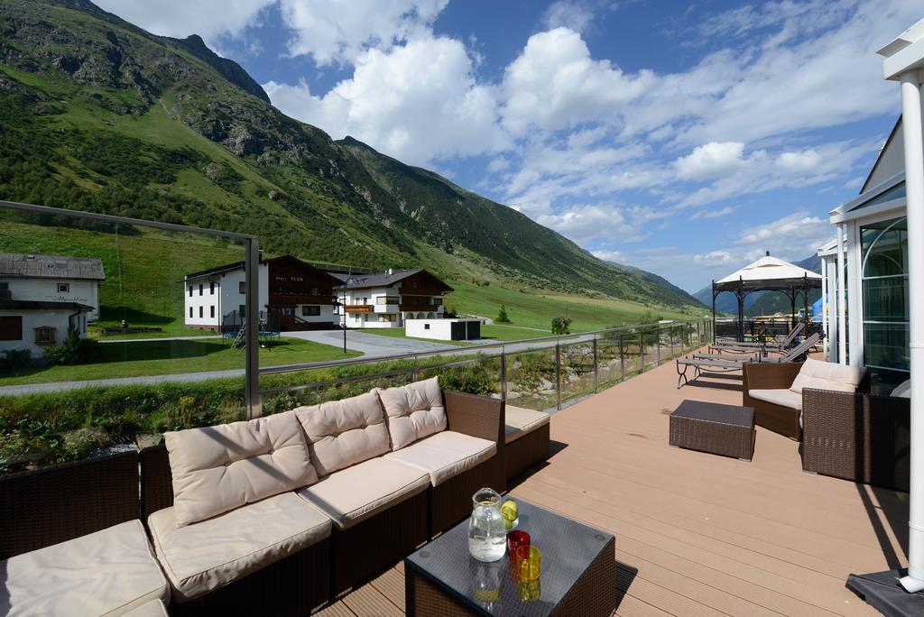 Alpenresidenz Ballunspitze - Kinderhotel Galtuer Exterior photo